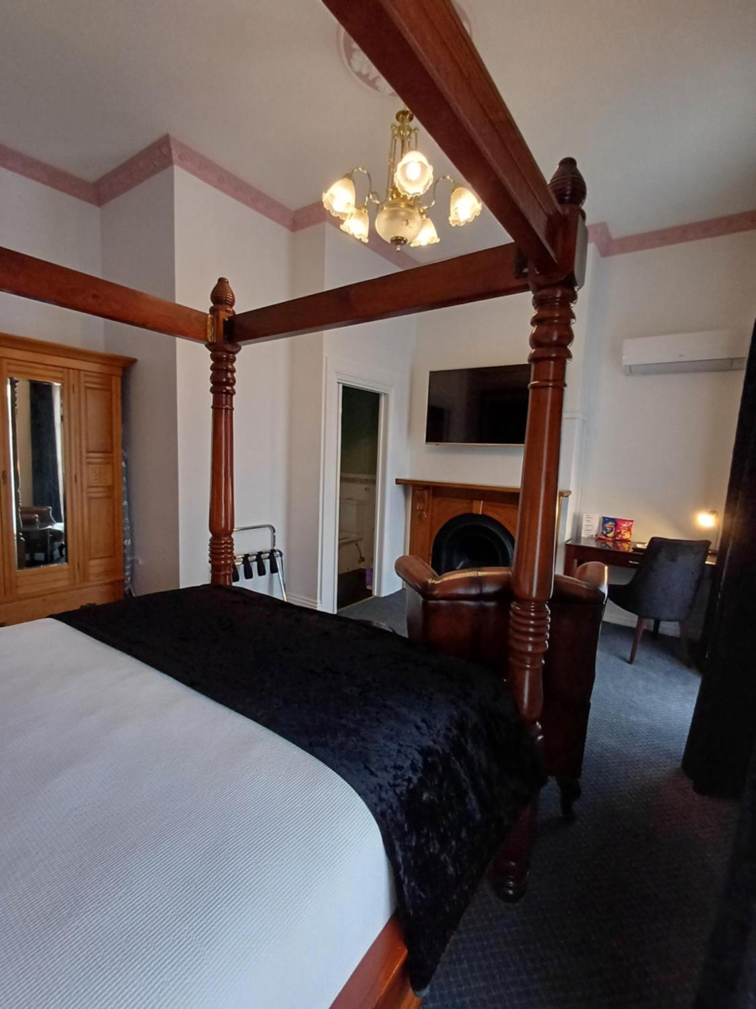 Art Hotel On York Launceston Exteriör bild